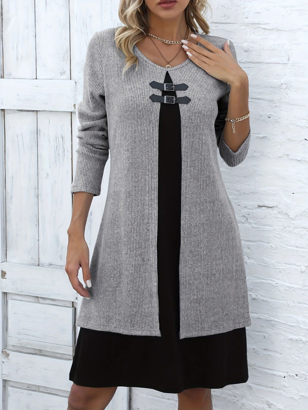 Clara - Vestido en línea A con efecto dos piezas