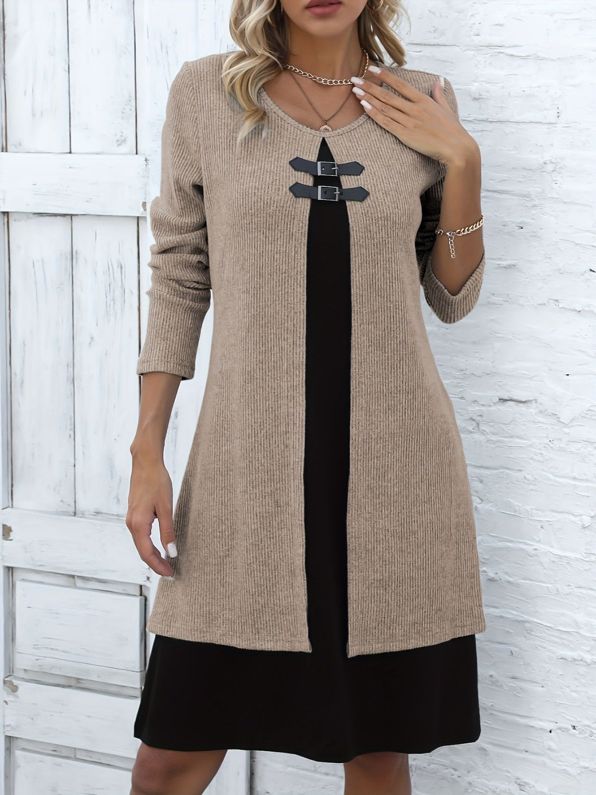 Clara - Vestido en línea A con efecto dos piezas